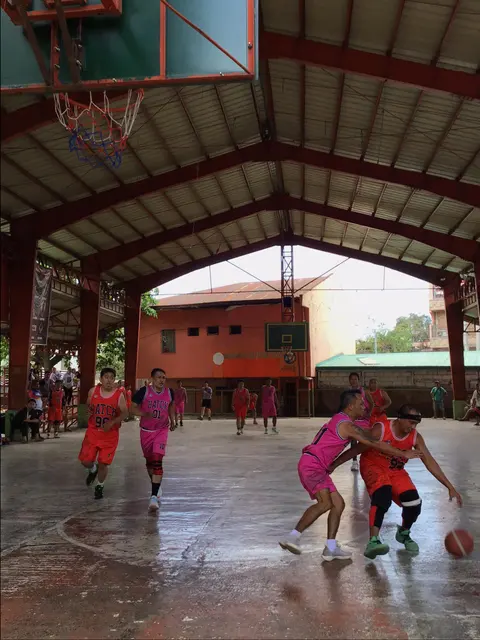 Alumni basketball game during the Sports Fest